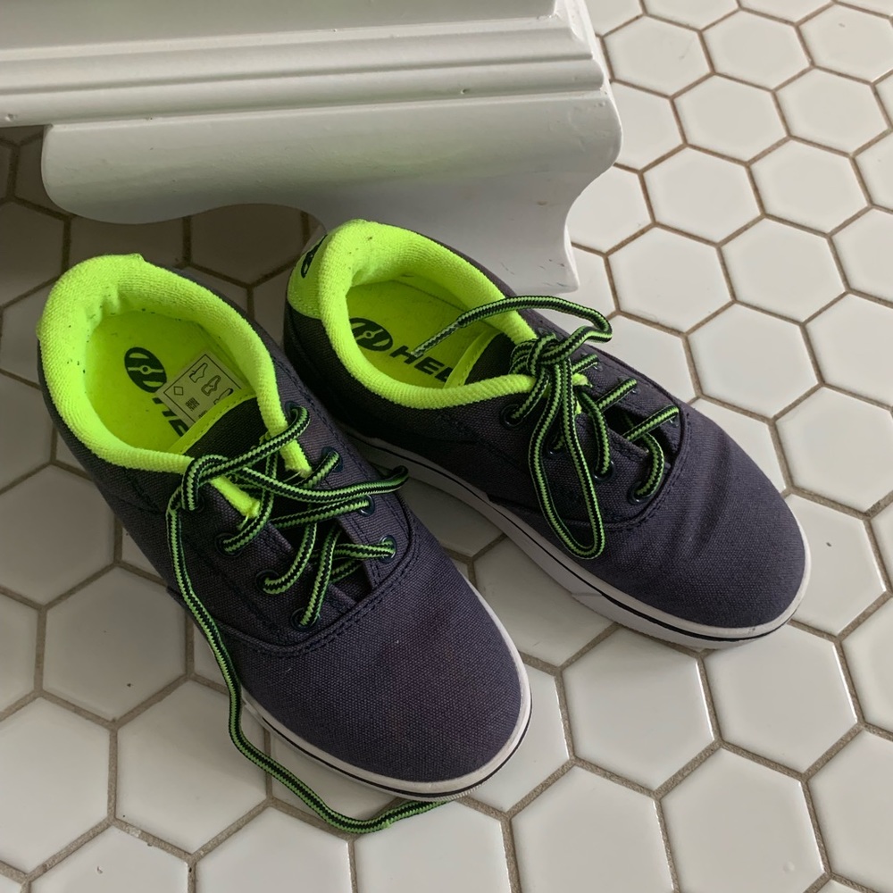HEELYS boys shoes sz1